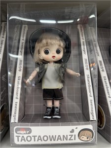 Игрушка Taotaowanzi ТаоТаоВанзи — кукла в чёрном капюшоне 6129